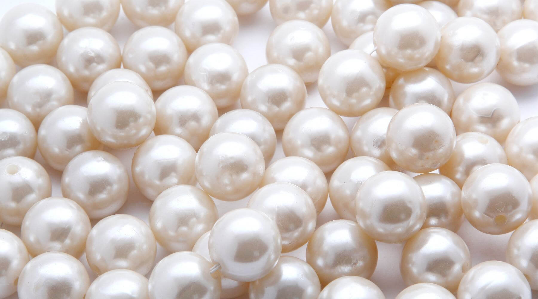 Close up of pearls